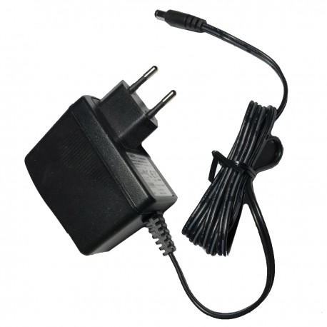 Chargeur AMIGO AMS3-0503000FV 150396-11 Adaptateur Secteur 5V 3A